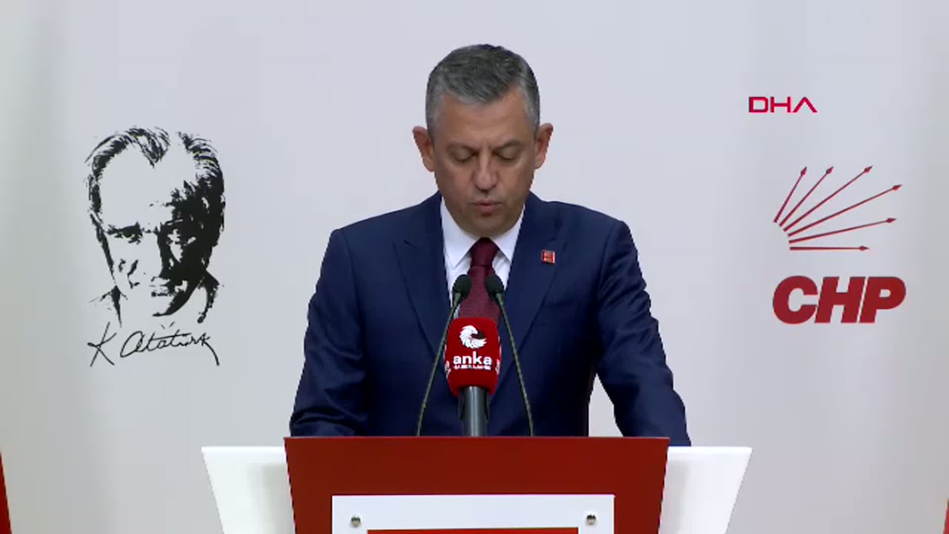 Özgür Özel: Adalet Bakanı'nın Gayrimenkul Zenginliği Şaşırtıyor