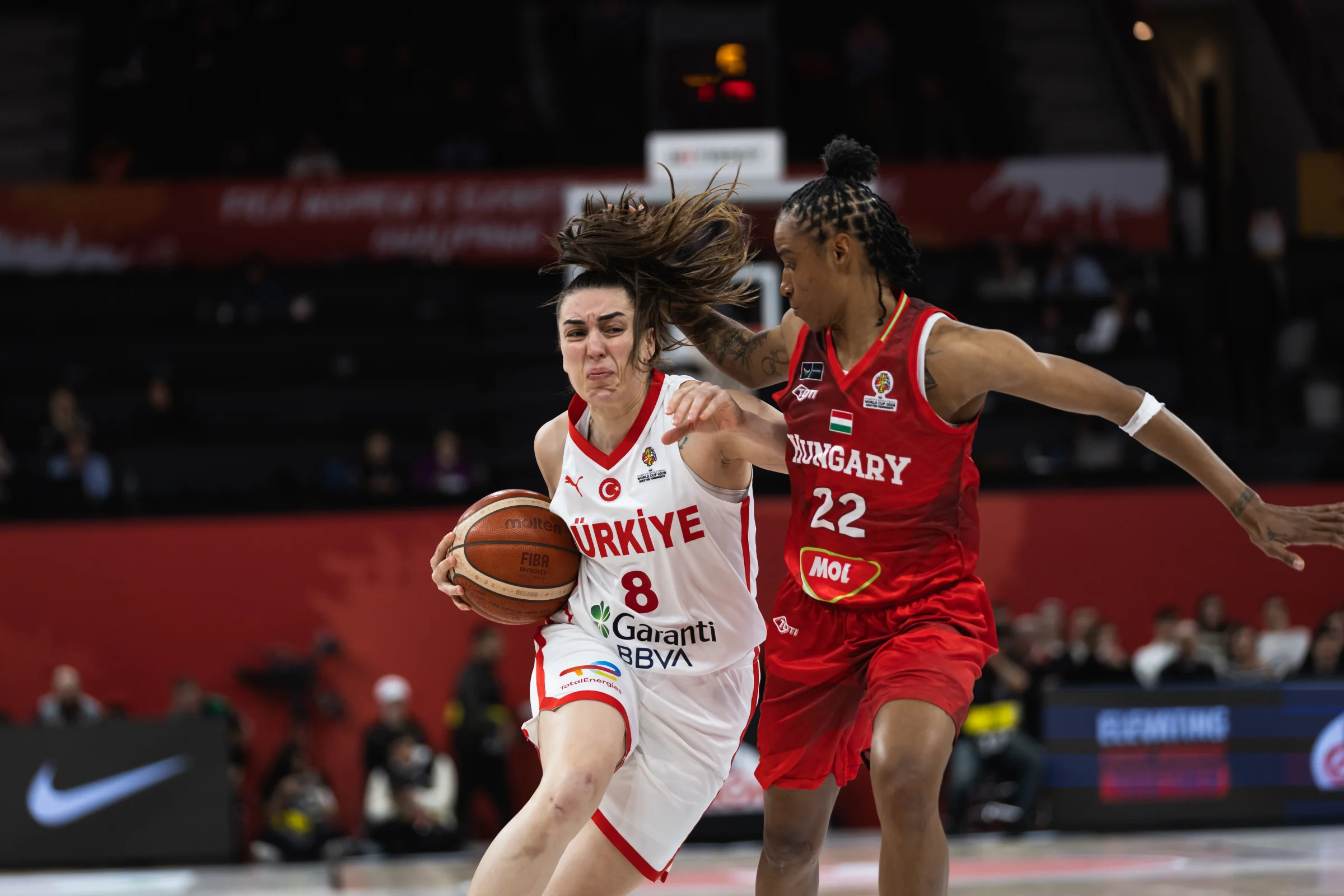Türkiye Kadın Basketbol Takımı Macaristan'a Yenildi: Sonuç 74-89