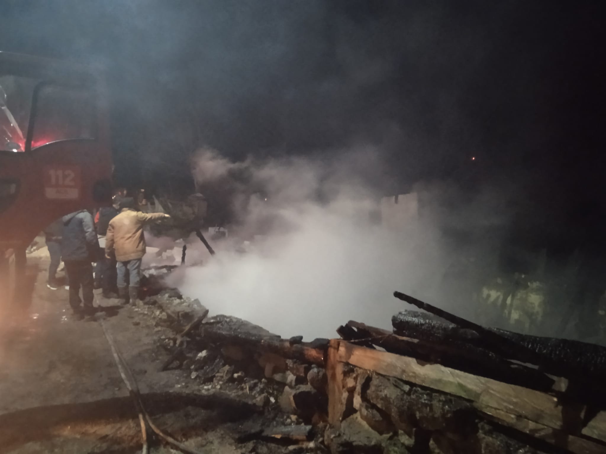 Bolu'da Tek Katlı Ahşap Ev Alevlere Teslim Oldu