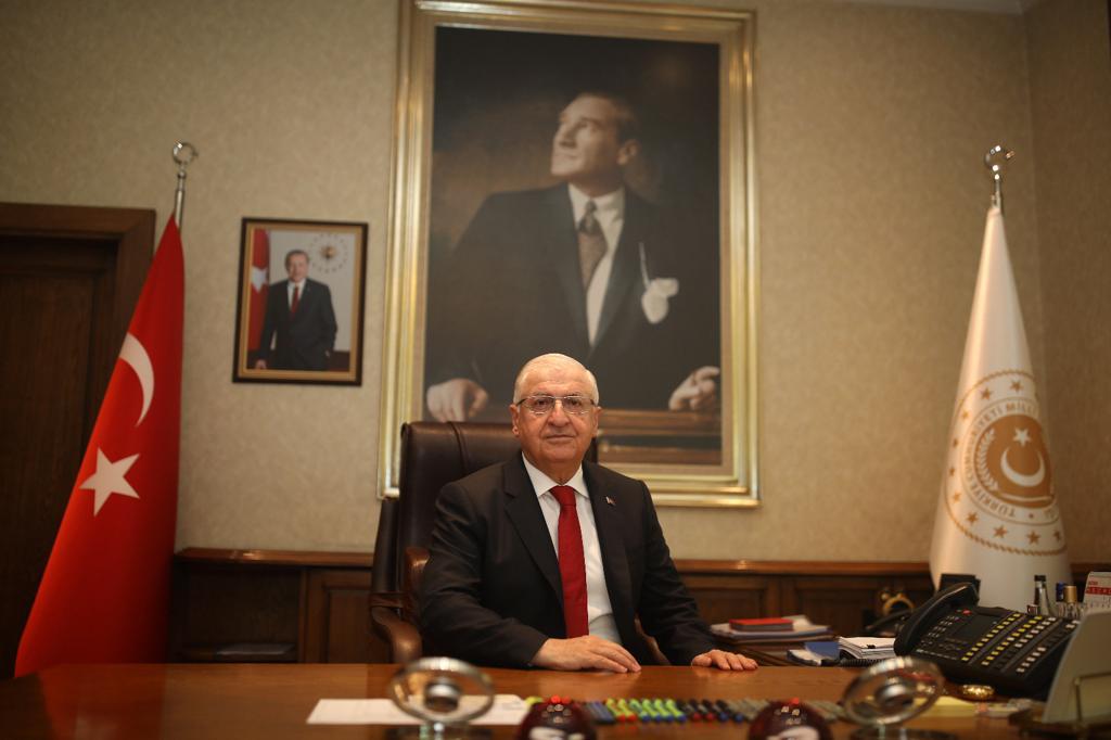 Milli Savunma Bakanı Güler'den Çanakkale Deniz Zaferi için Anlamlı Mesaj