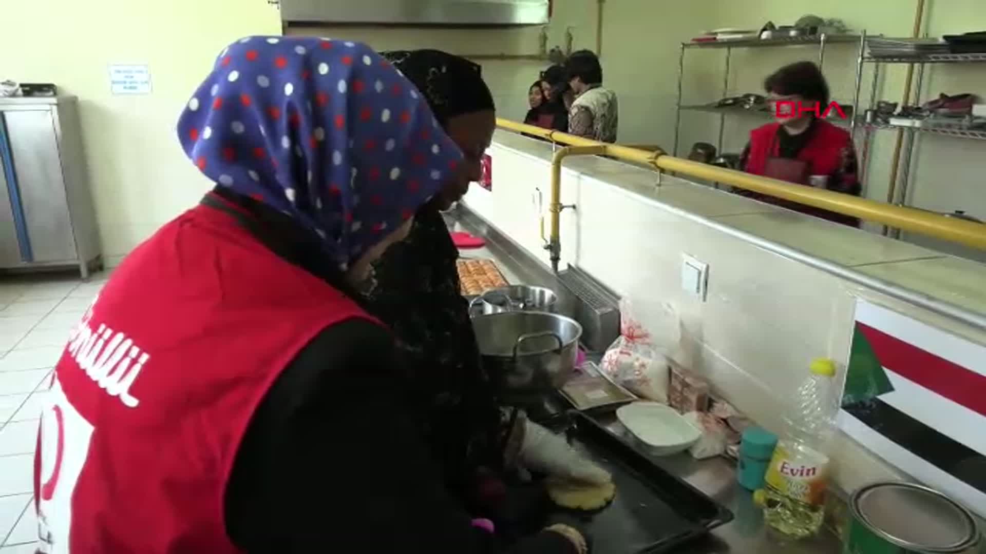 Bolu’da Kardeşlik Sofrası: 5 Ülkenin Bayram Tatlıları Bir Araya Geldi