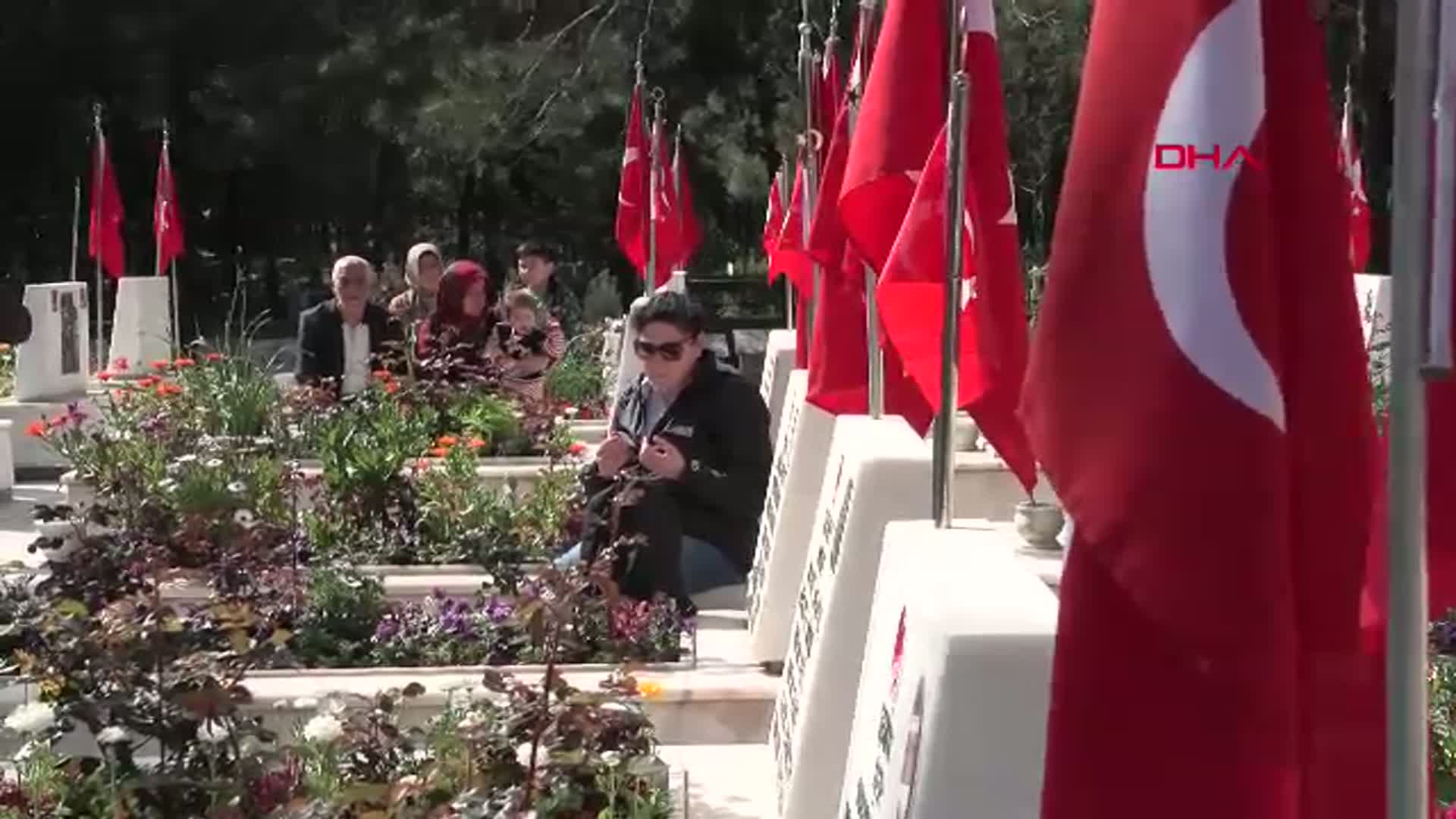 Adana'da 18 Mart Şehitleri Anma Töreni
