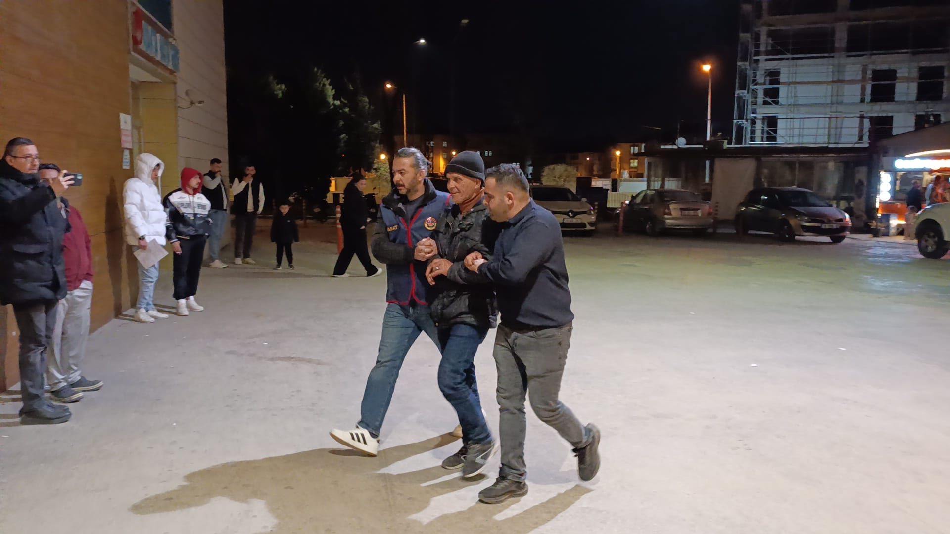Ev Hapsini İhlal Eden Hükümlü Dolmuşta Ele Geçirildi