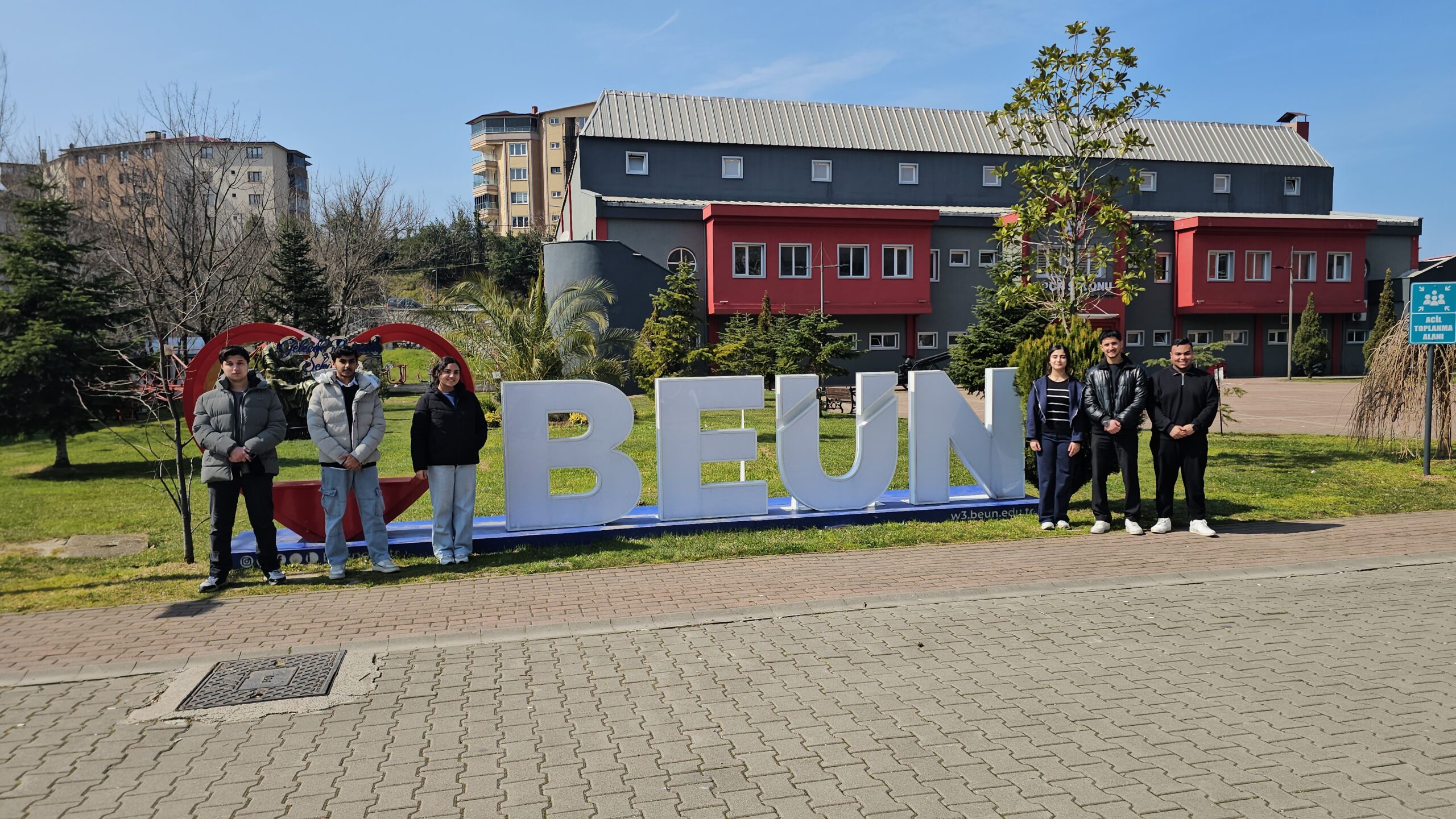 Zonguldak'ta Yabancı Öğrenciler, Ramazan Bayramı'nı Ailelerinden Uzakta Geçiriyor