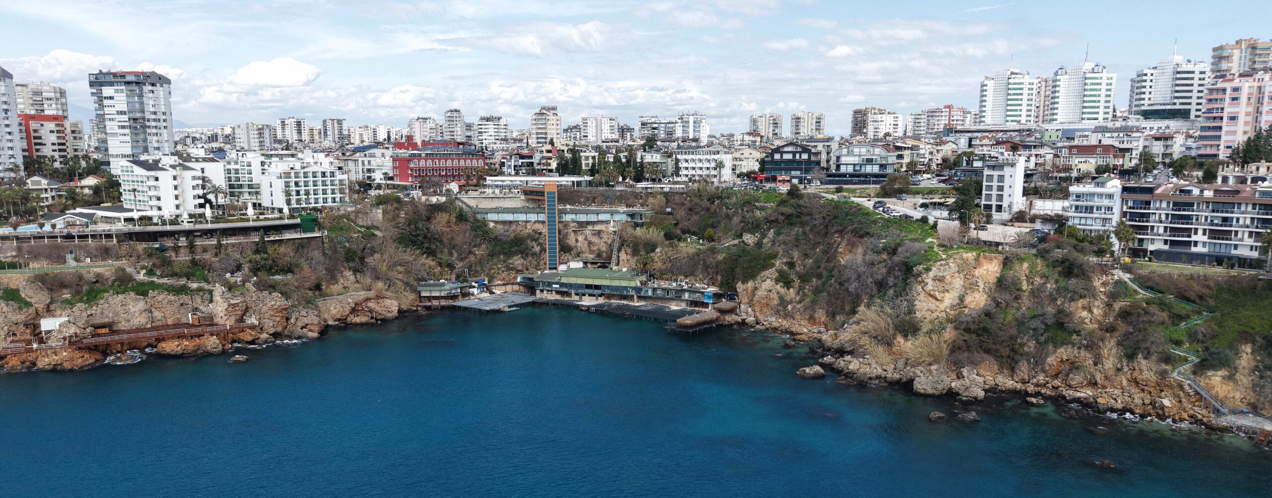 Antalya Kent Konseyi'nden Falezlere Dair Acil Rapor: İşgaller Sonlandırılmalı