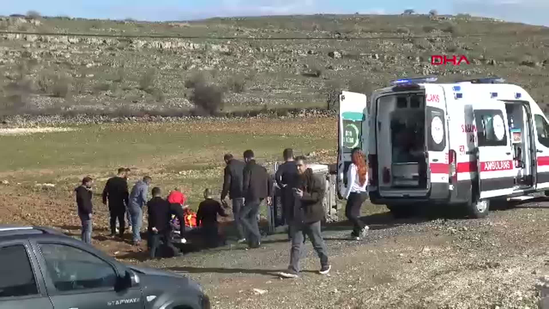 Batman Gercüş’te Otomobil Direğe Çarptı: 5 Yaralı