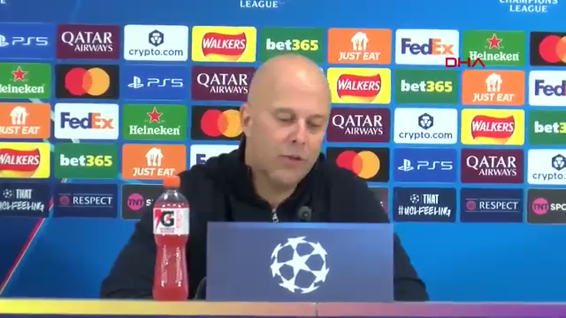 Arne Slot: Maç boyunca mükemmel bir performans sergiledik
