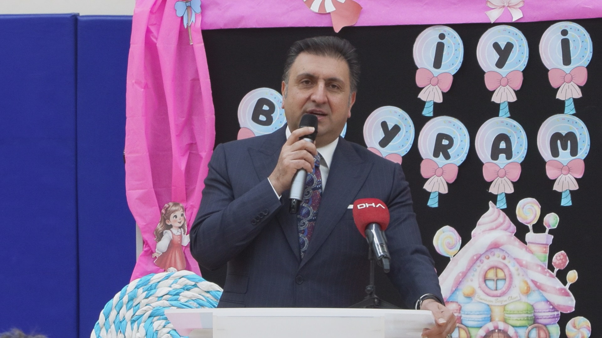 İstanbul İl Milli Eğitim Müdürü Yentür: Bayramda Barış ve Kardeşlik Mesajı