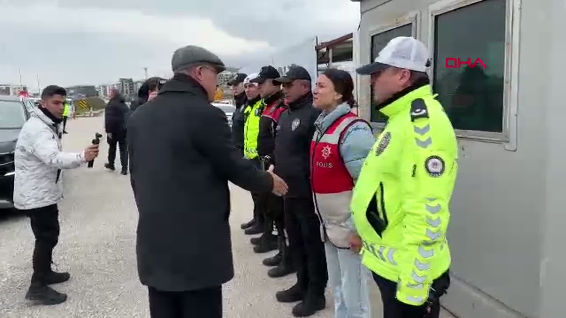 Vali Toraman, Emniyet Personeliyle Ramazan Bayramı'nı Kutladı