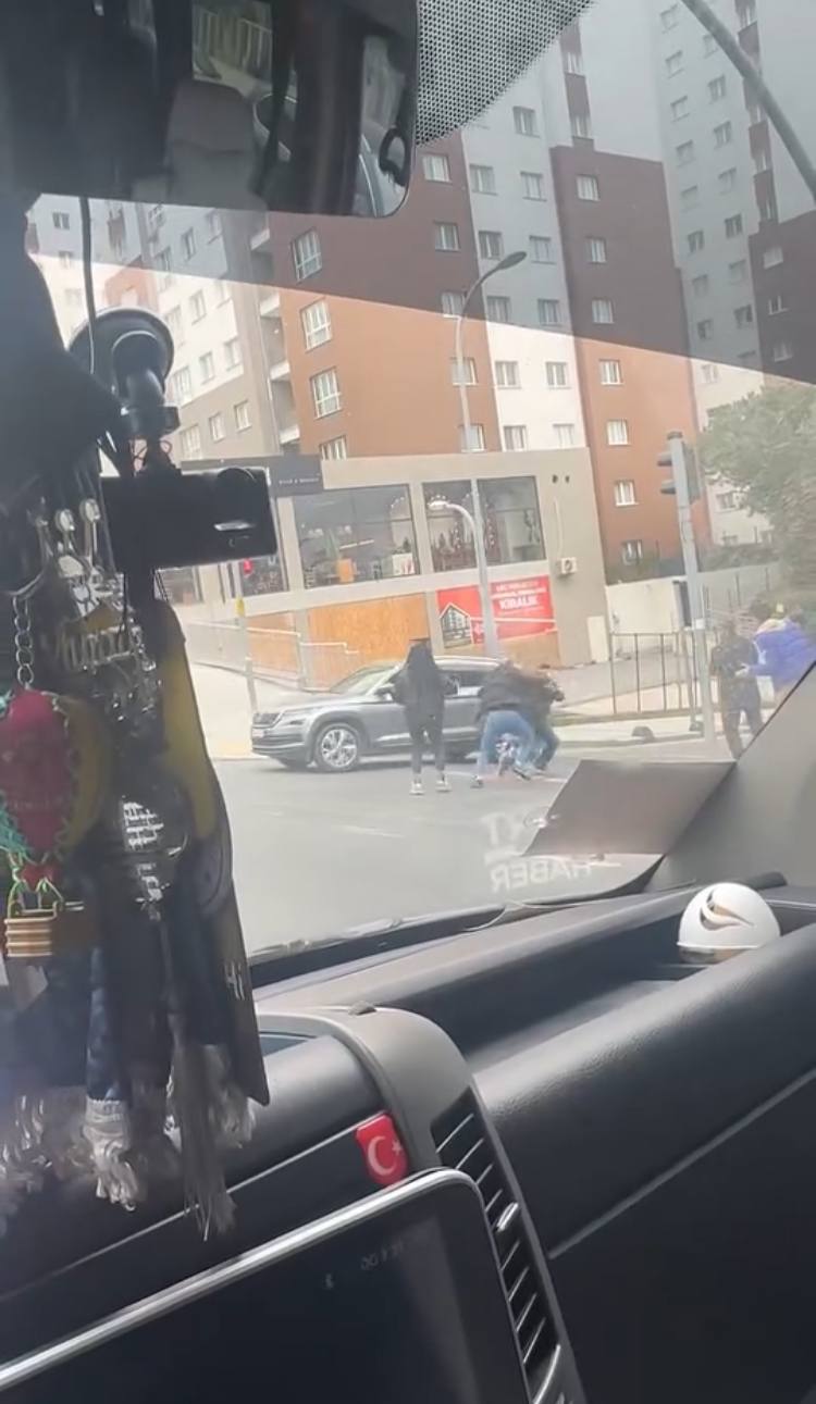 Başakşehir'de Yol Verme Tartışması Kavga Çıkarıyor