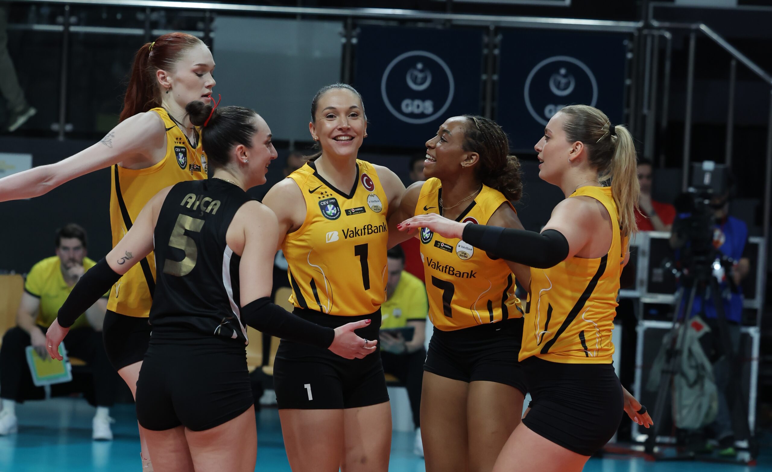 VakıfBank, CEV Şampiyonlar Ligi Final-Four'a Yükseldi