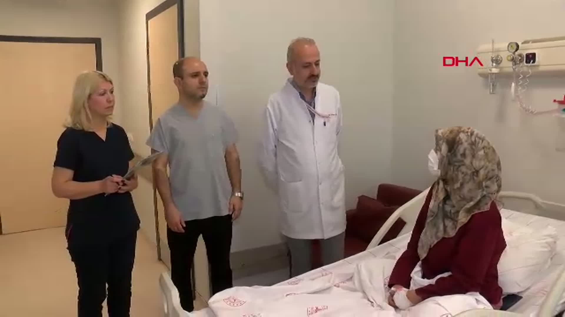 Antalya'da Kanser Tanısı Koyulan Öğretmen, Öğrencilerine Kavuşmayı Bekliyor