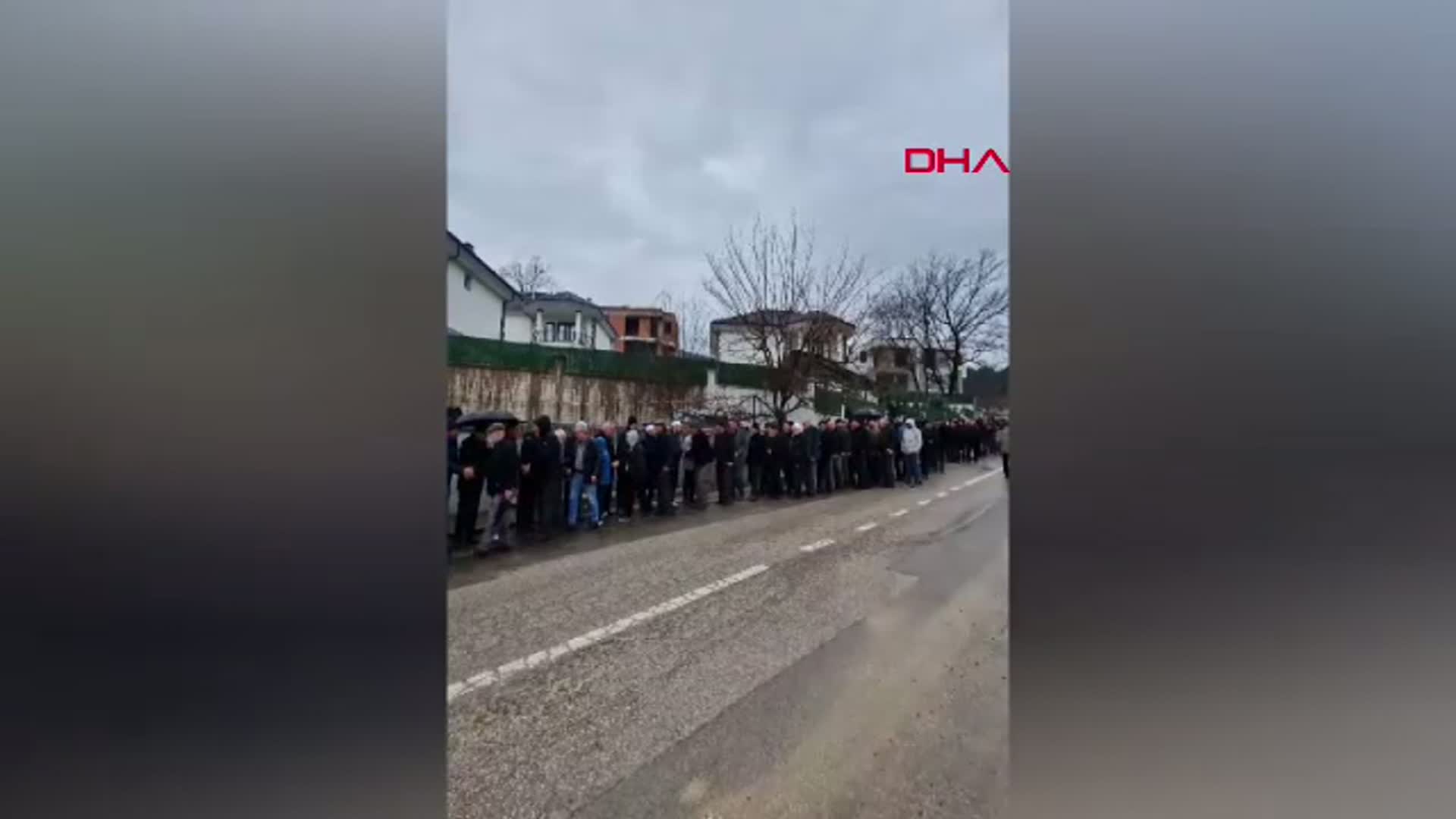 Bursa'nın Cerrah Mahallesi'nde 60 Yıllık Bayramlaşma Geleneği