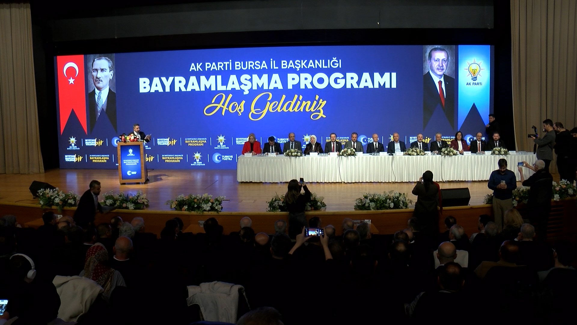 AK Parti Bursa Teşkilatı Bayramlaşma Töreninde Güçlü Mesajlar Verildi