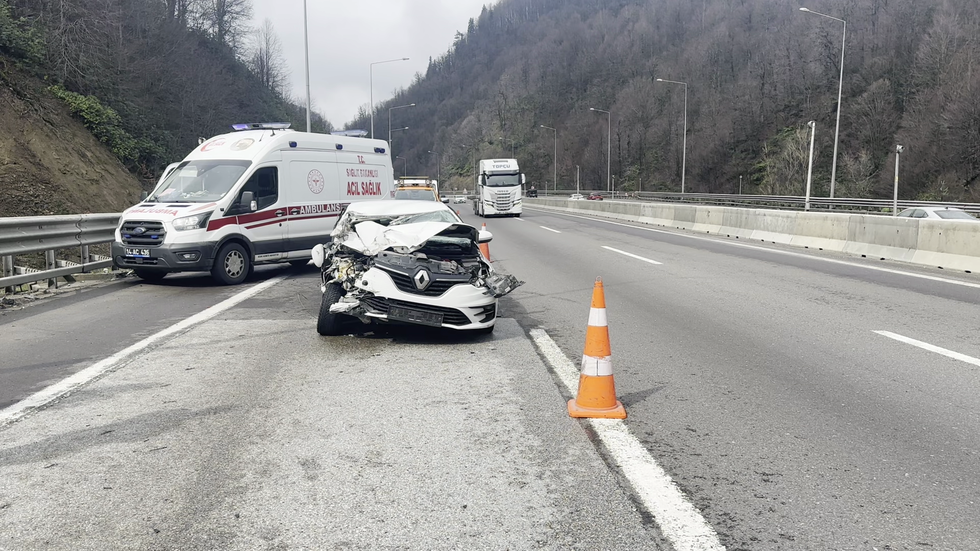 Bolu'da Trafik Kazası: 4 Yaralı