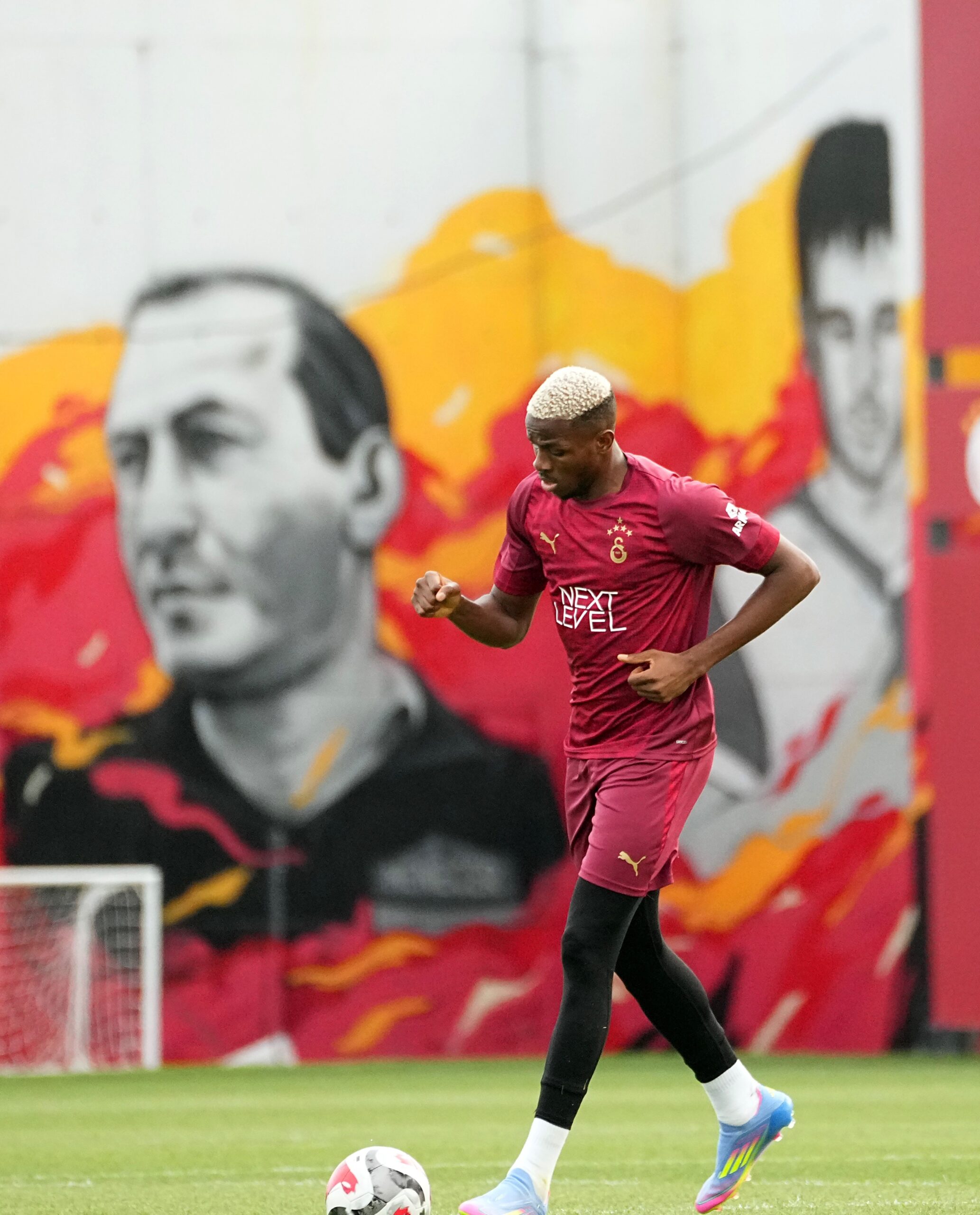 Victor Osimhen Ameliyata Hazırlanıyor