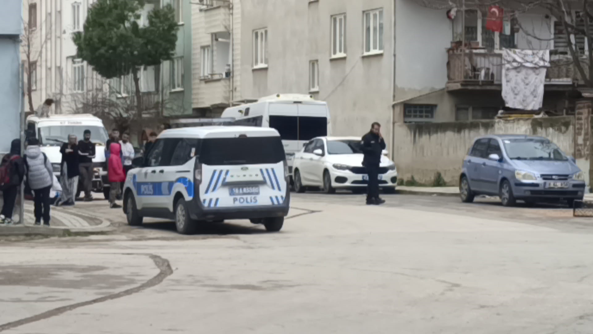 İnegöl'de Komşular Arasında Kanlı Kavga: 2 Kadın Yaralandı