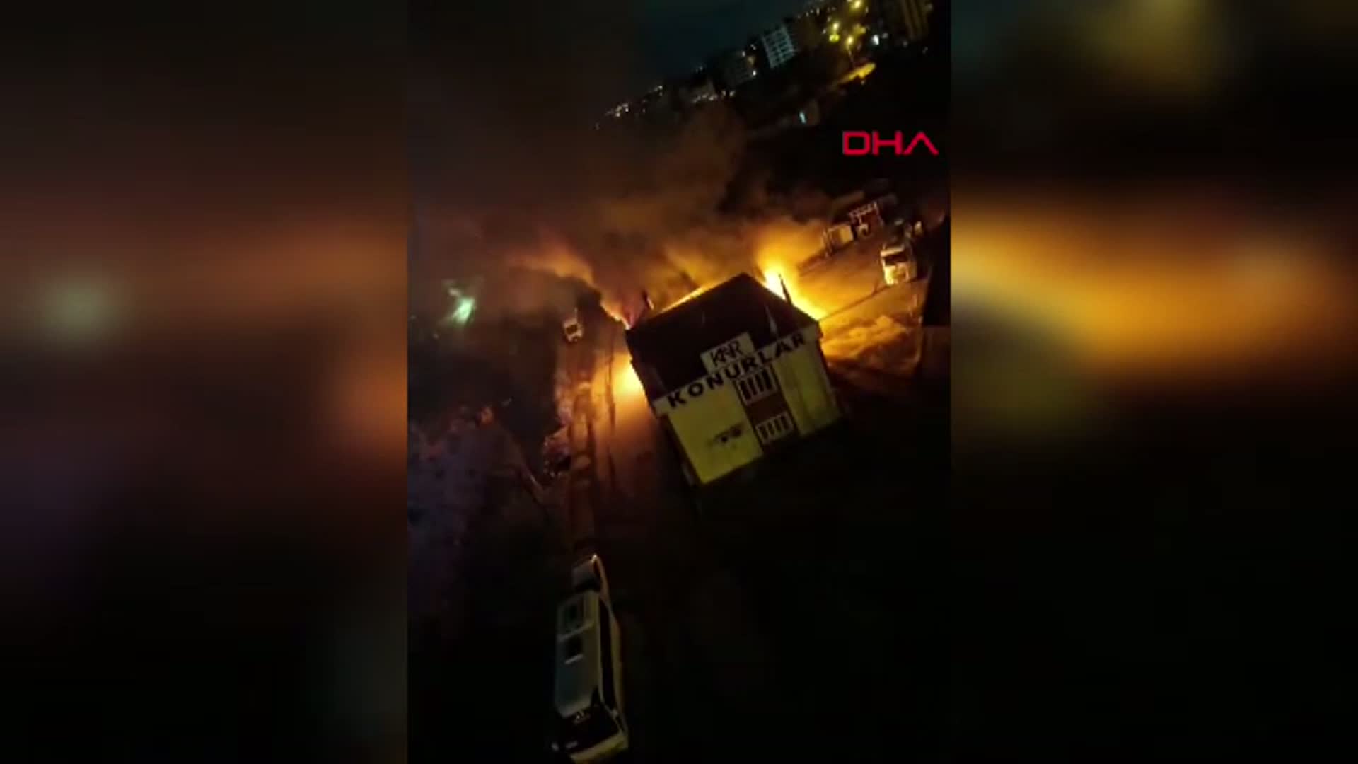 Antalya'da İnşaat Malzemesi Deposunda Yangın: 20 Milyon TL Zarar