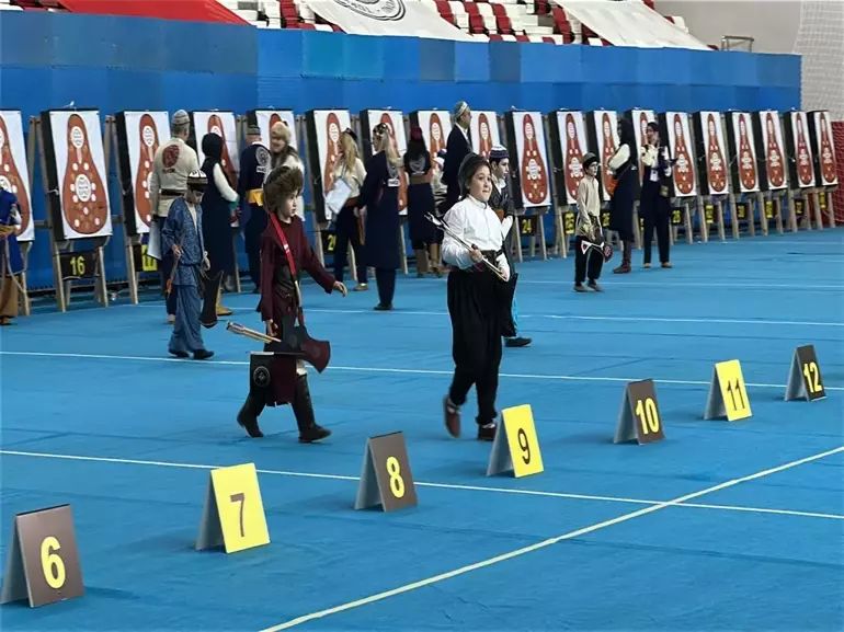 Samsun'da Geleneksel Okçuluk Heyecanı: Gençler ve Büyükler Salon Puta Türkiye Şampiyonası