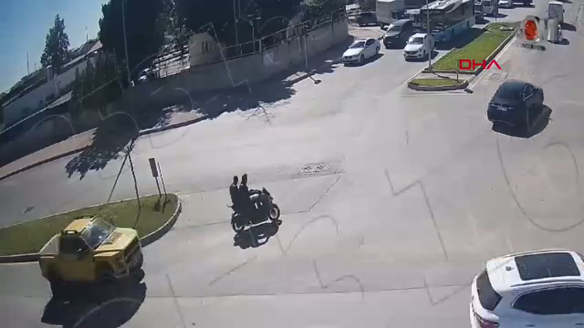 Antalya'da Silahlı Suç Örgütüne Operasyon: 3 Tutuklama