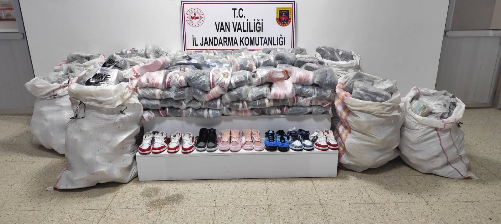 Van'da 3.66 Milyon TL Değerinde Gümrük Kaçağı Eşya Ele Geçirildi