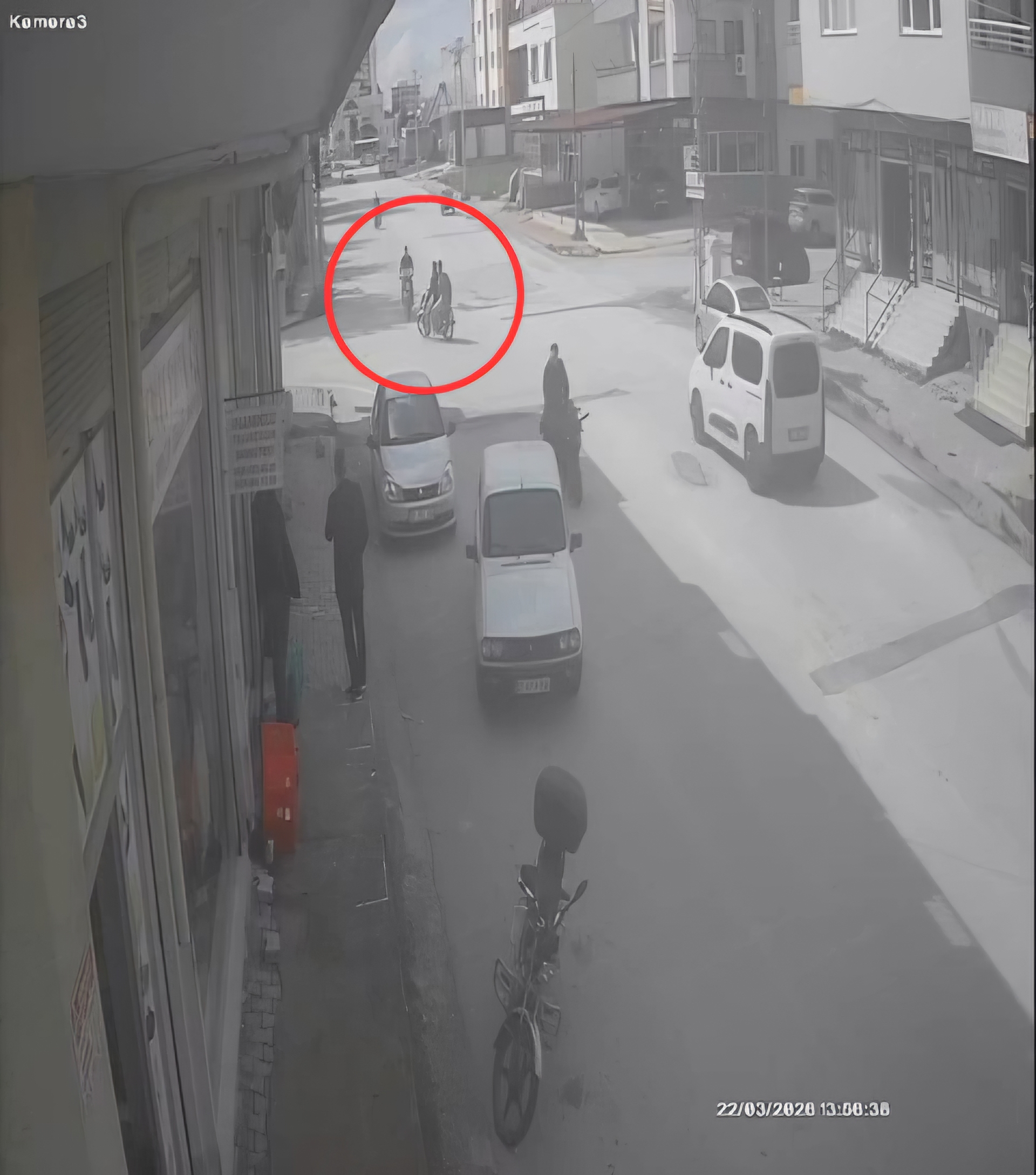 Adana'da Motosiklet Kazası: 3 Yaralı