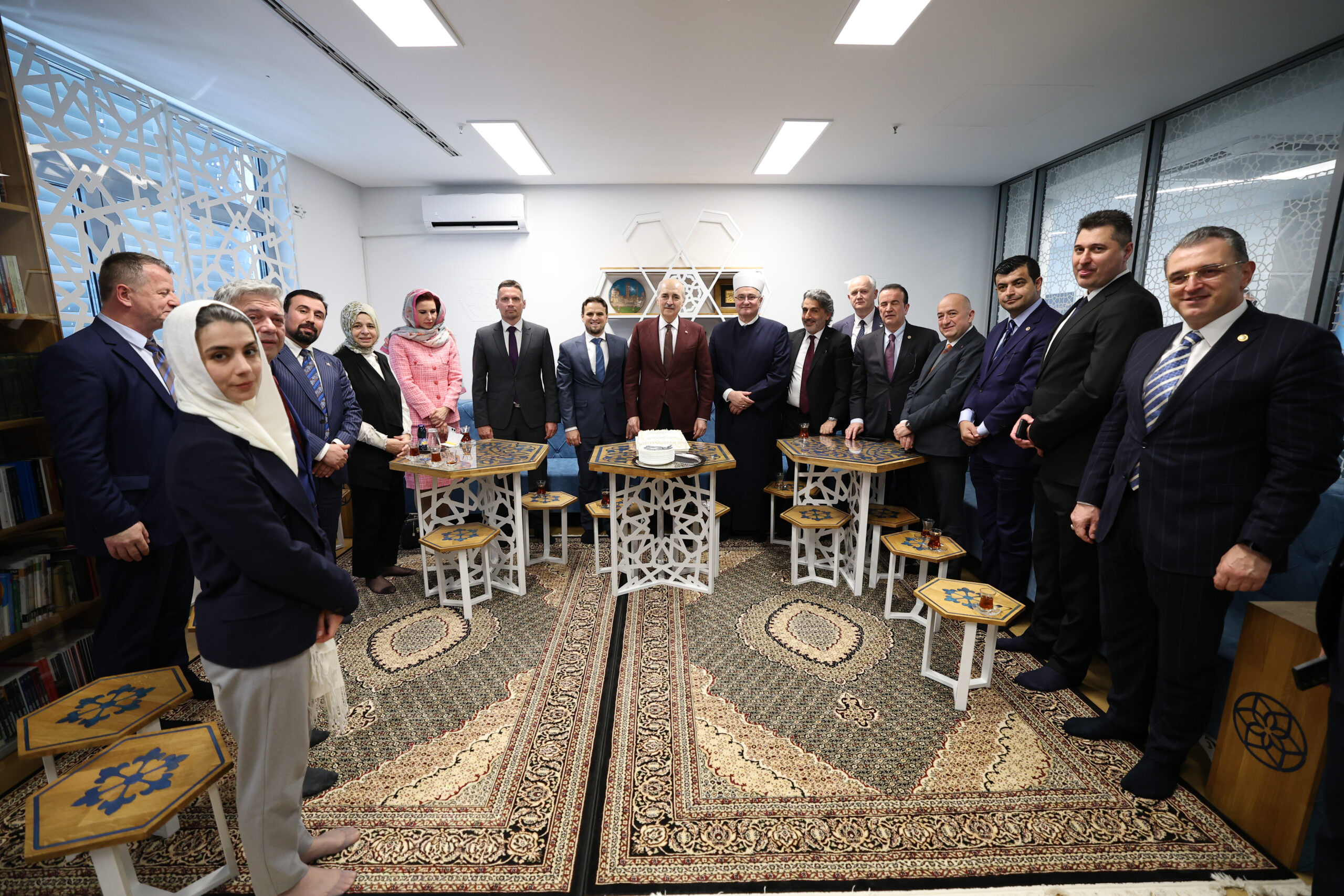 TBMM Başkanı Numan Kurtulmuş, Hırvatistan'da İslam Kültür Merkezi'ni Ziyaret Etti