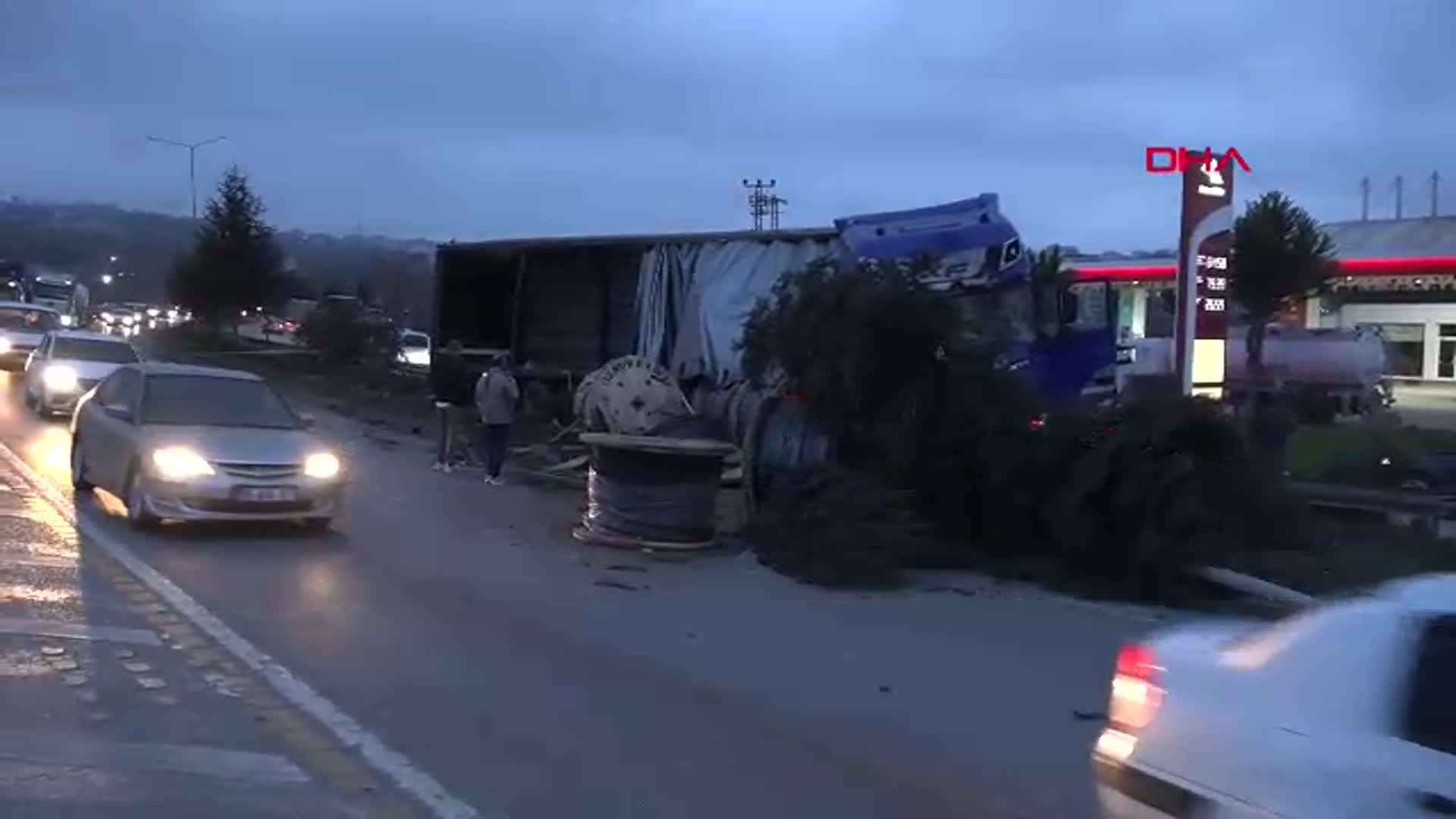Samsun'da Freni Boşalan TIR, 4 Araca Çarptı: 6 Yaralı