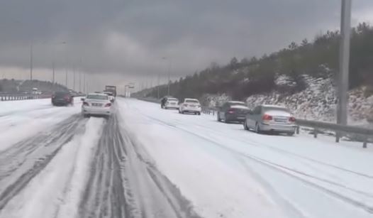 Ankara'da Sağanak ve Dolu Yağışı Hayatı Olumsuz Etkiledi