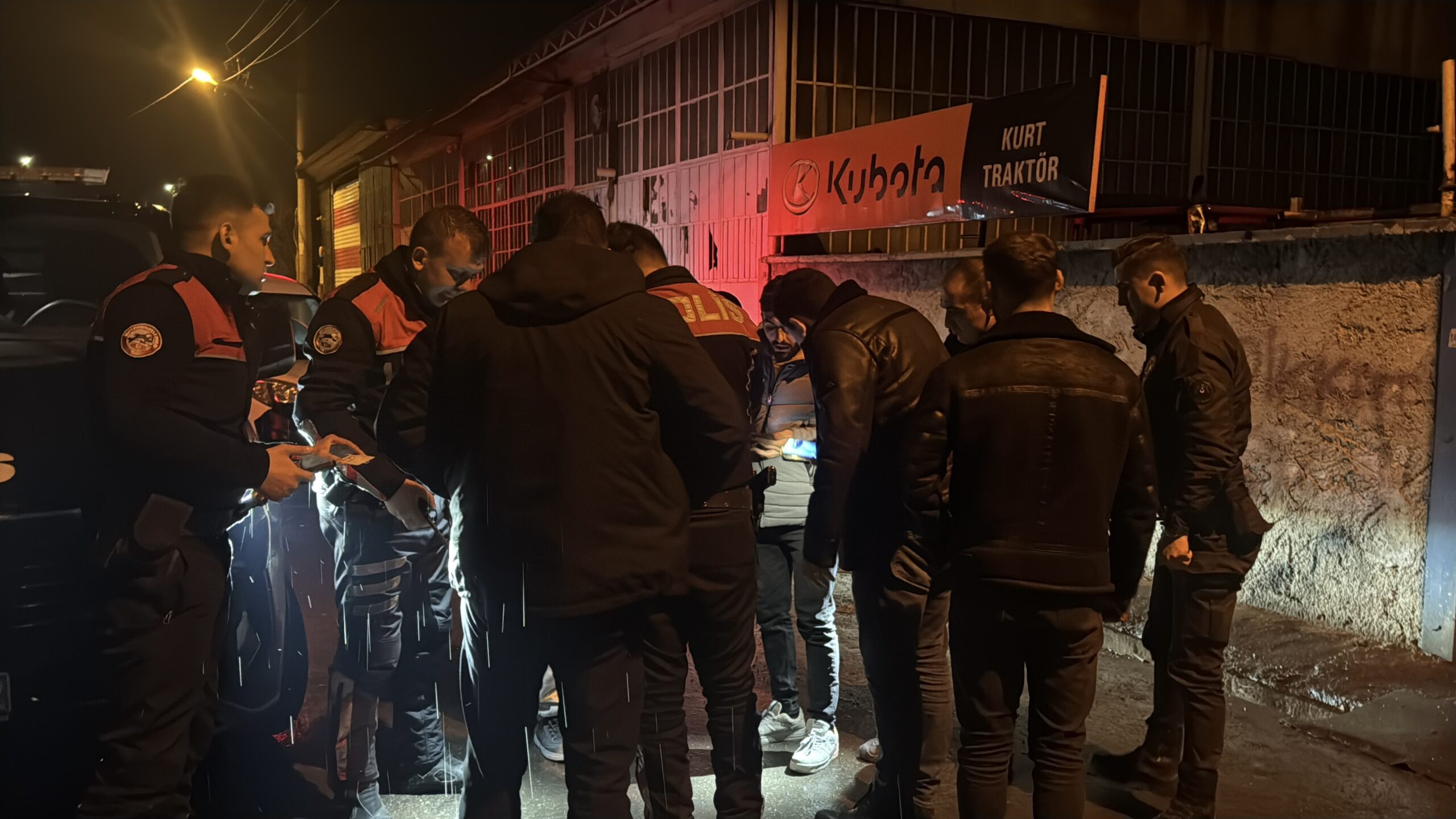 Kütahya'da Tüfekli Kavga: 1 Yaralı, 4 Şüpheli Yakalandı