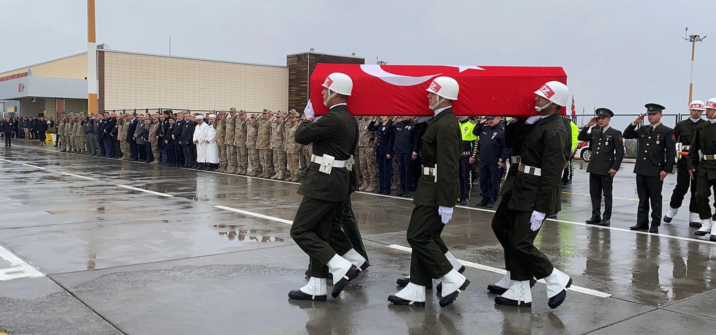 Iğdır'da Şehit Asker Uğurlama Töreni: Selman Akarsel için Duygusal Anlar