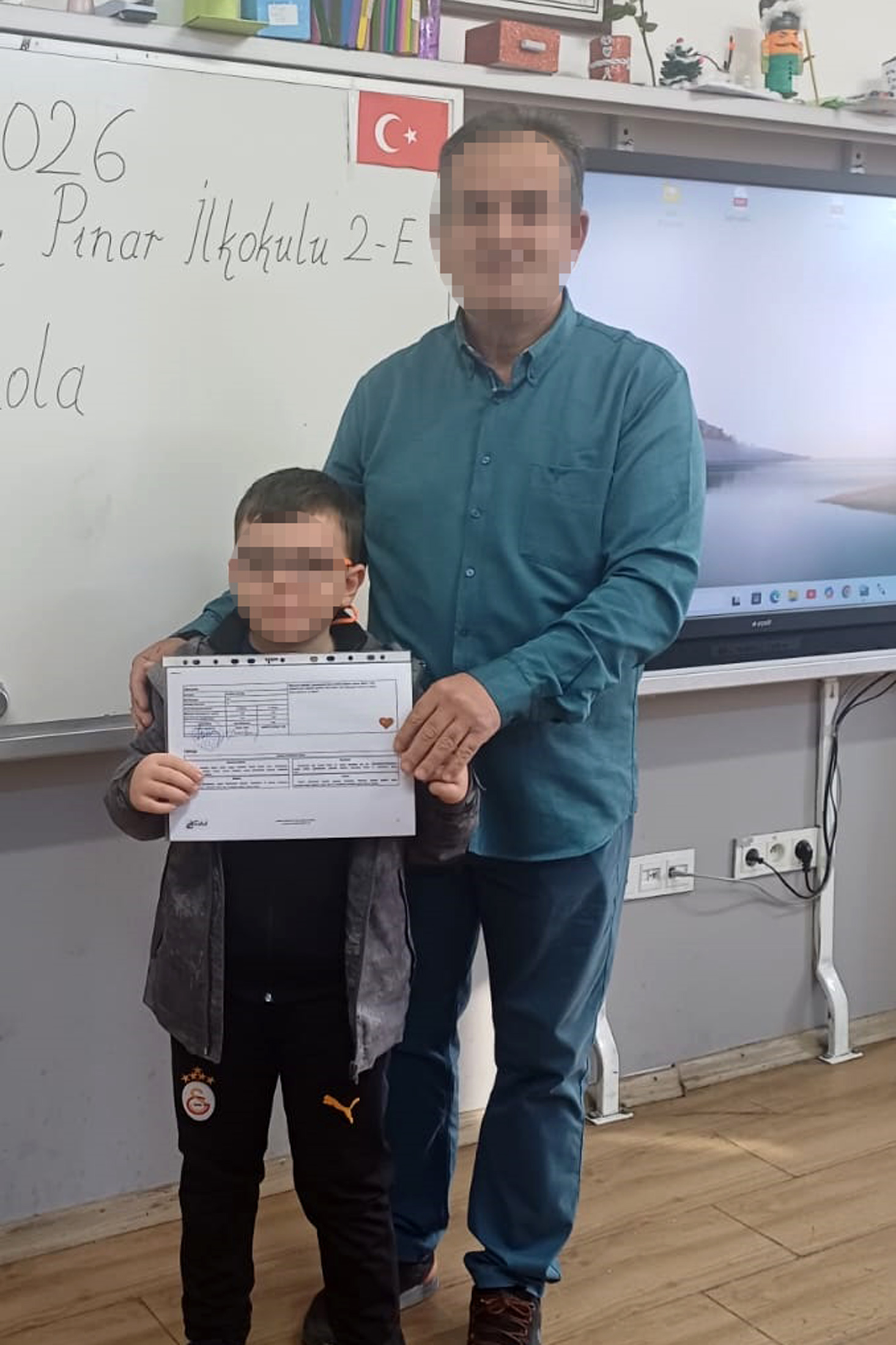 Öğretmenine Şiddet İddiasıyla Şikayetçi Olan Anne: Oğlum Korkuyor