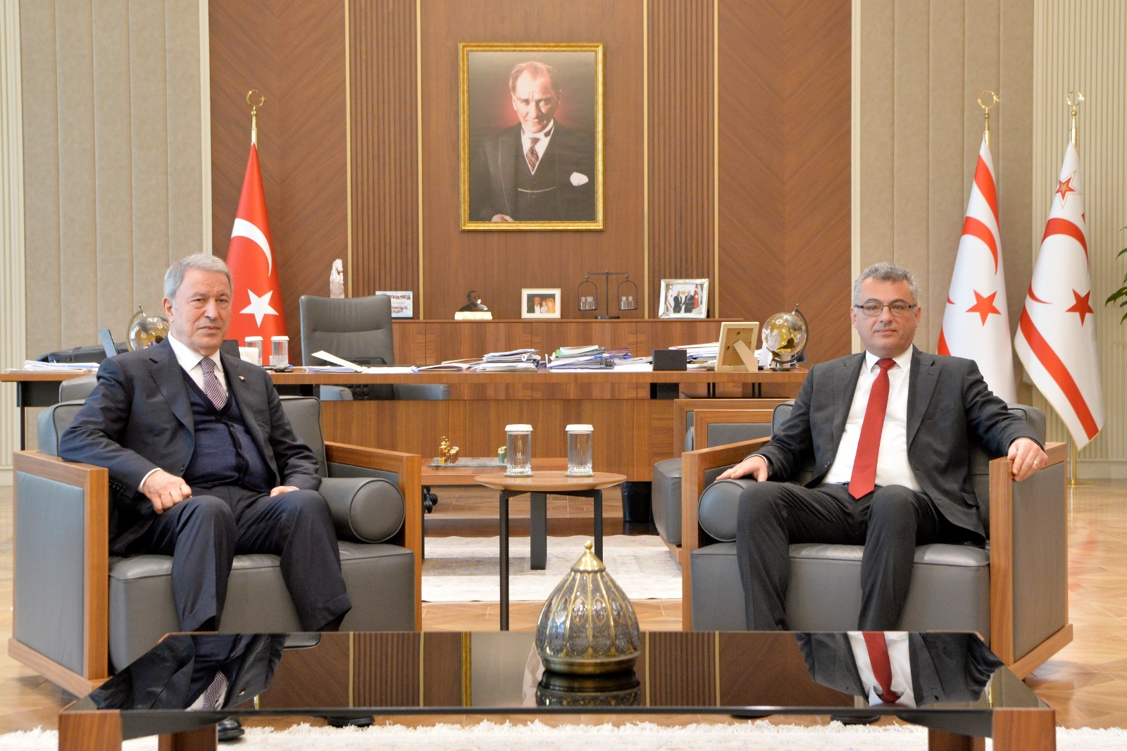 KKTC Cumhurbaşkanı Tufan Erhürman, Hulusi Akar'ı Kabul Etti
