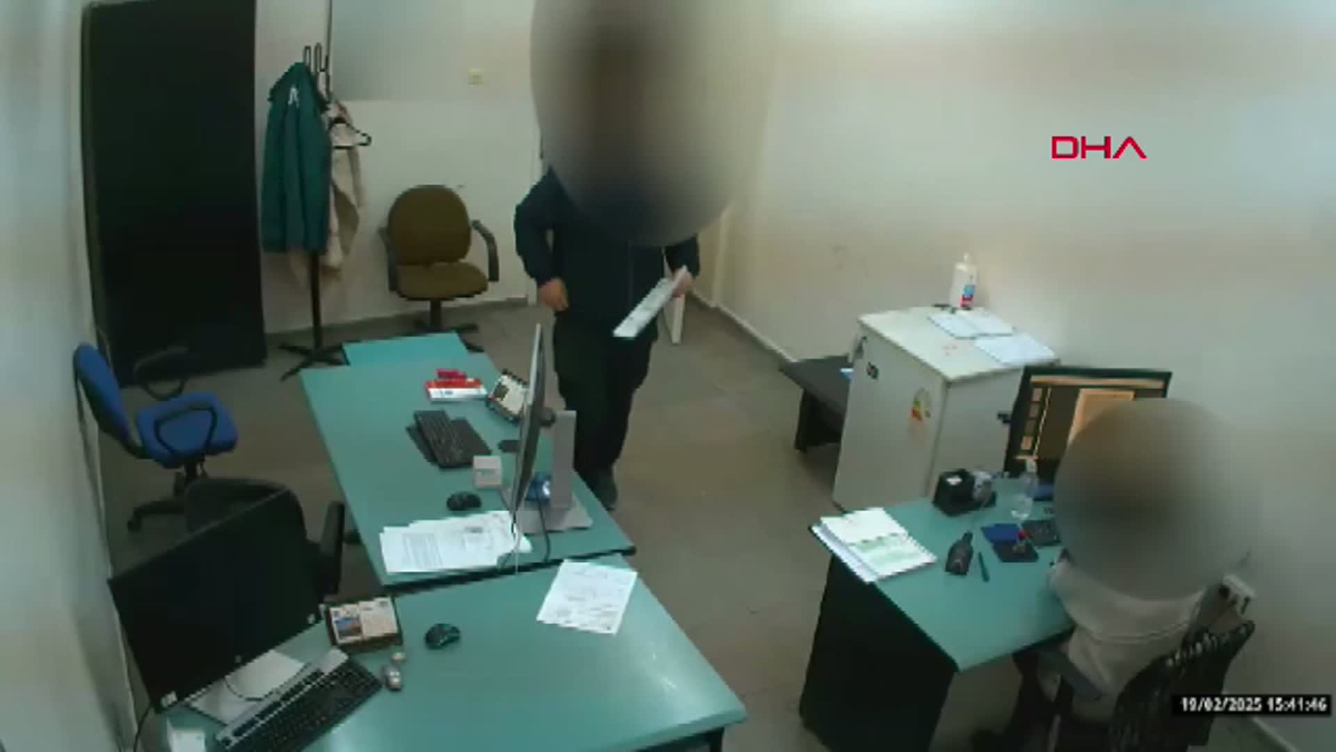 İzmir'deki Rüşvet Soruşturmasında İstenilen Cezalar Açıklandı