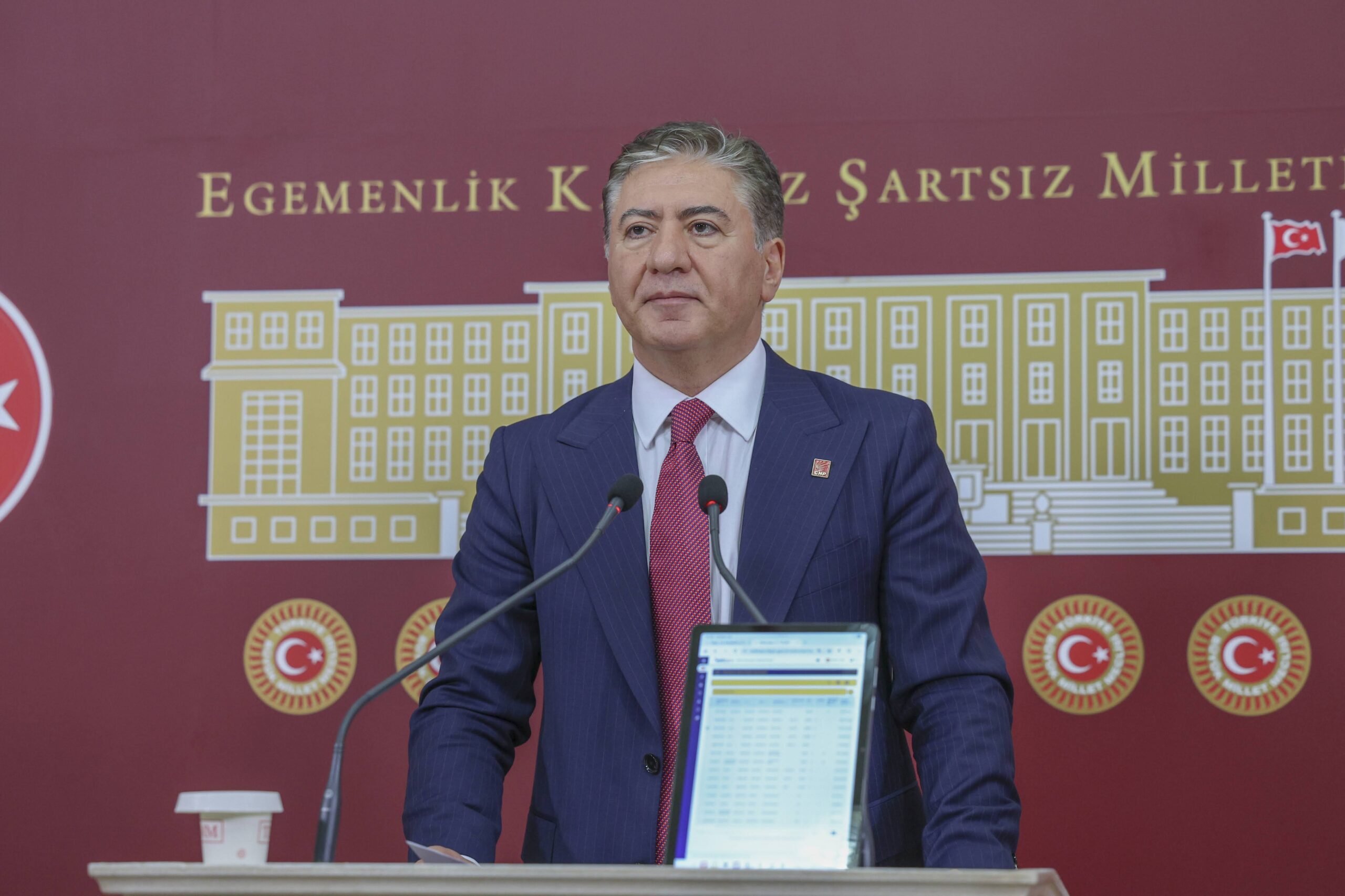 CHP'li Murat Emir'den Gazetecilere Yönelik Operasyonlara Son Çağrısı