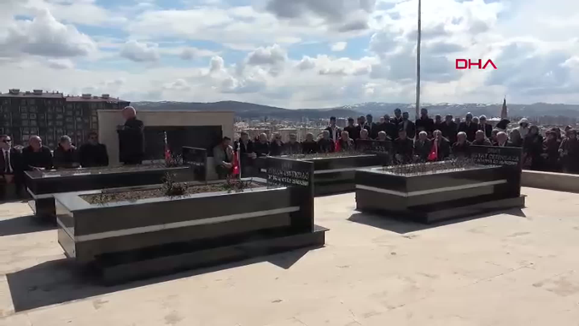 Yazıcıoğlu ve Arkadaşları Unutulmadı: Sivas'ta Mezarları Başında Anma Töreni