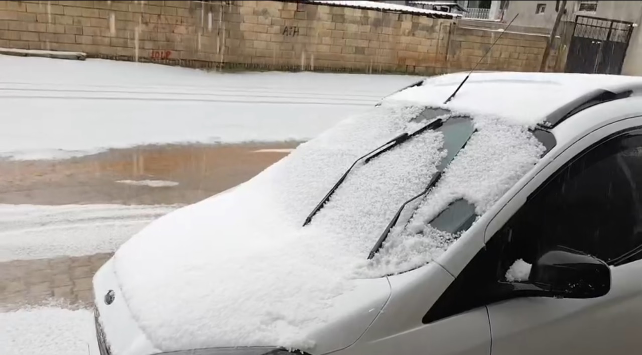Hatay'da Şiddetli Yağış ve Dolu Hayatı Vurdu