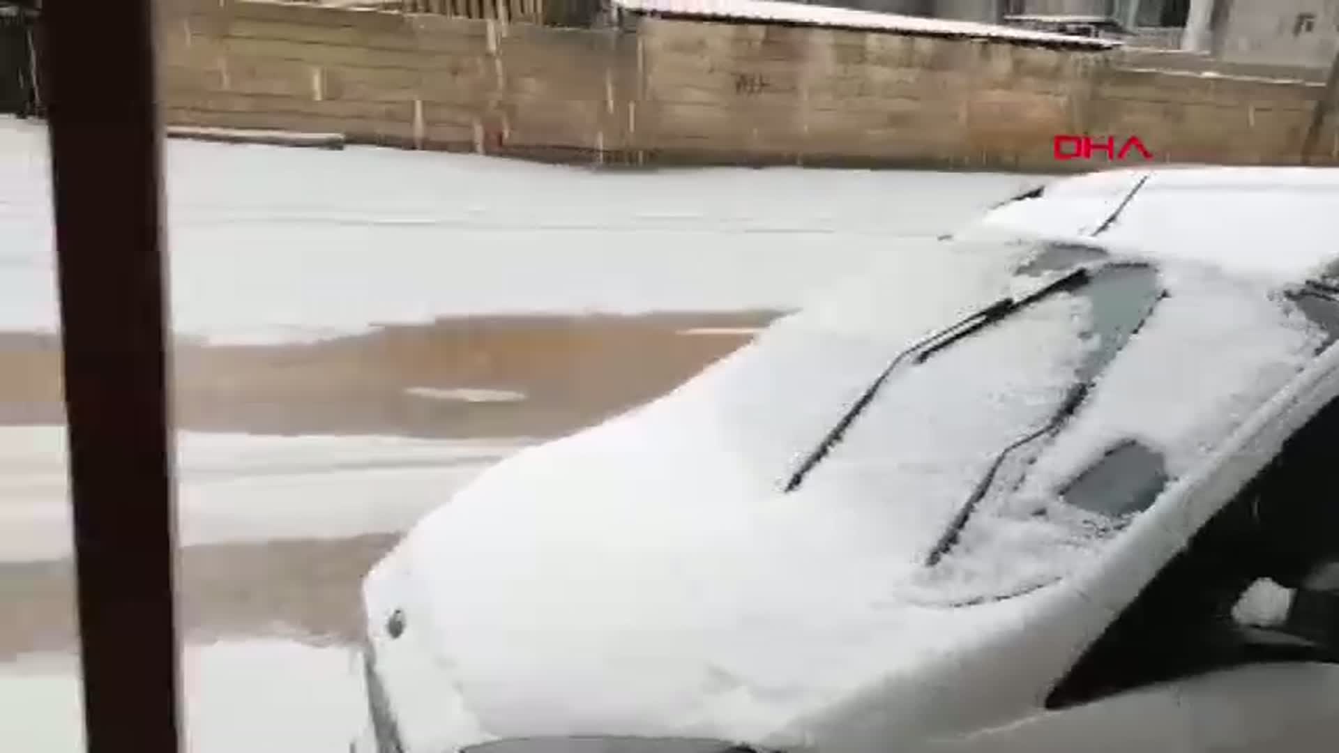 Hatay'da Sağanak ve Dolu Yağışı Hayatı Olumsuz Etkiledi