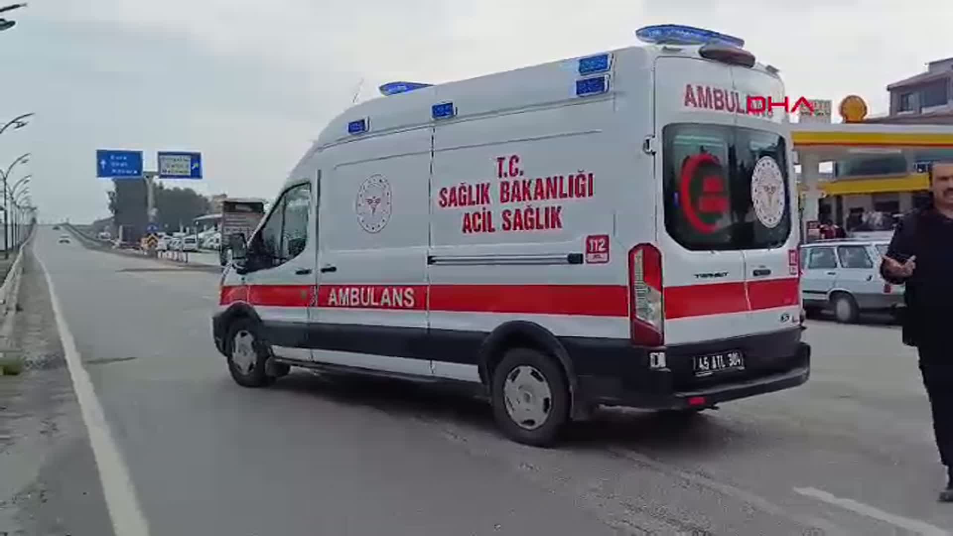 Manisa'da Minibüs Yaya Çarptı: Kaza Anı Kamerada