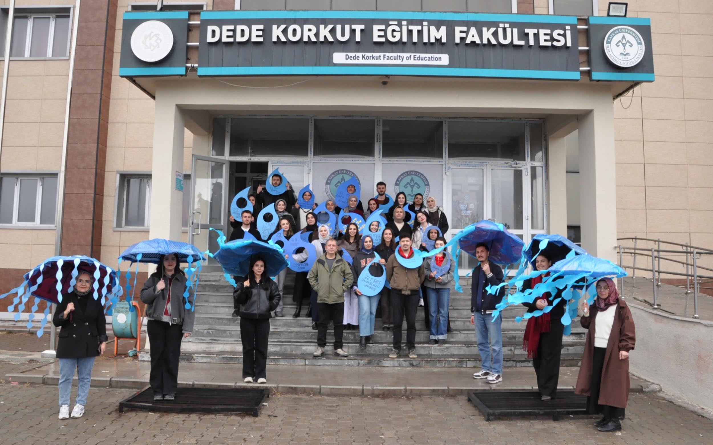 Öğrencilerden Farkındalık Projesi: 37 Öğrenci 5 Litre Su ile Bir Gün Geçirdi
