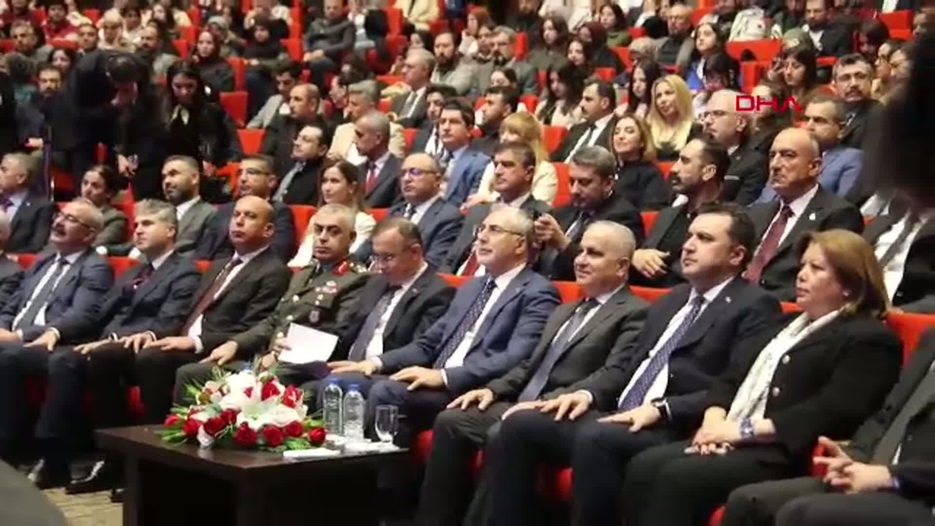 Bakan Işıkhan'dan Gençlere Müjde: 243 Milyar TL ile İşe İlk Adım Programı
