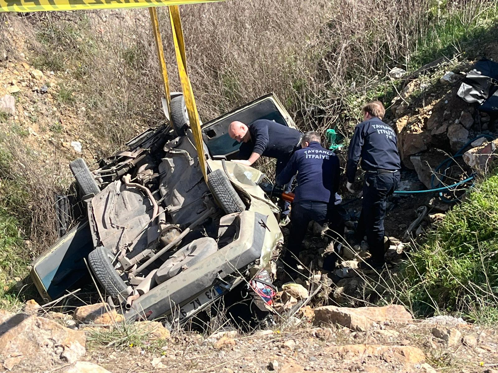 Tavşanlı’da Çukura Düşen Otomobilde İki Kişi Hayatını Kaybetti