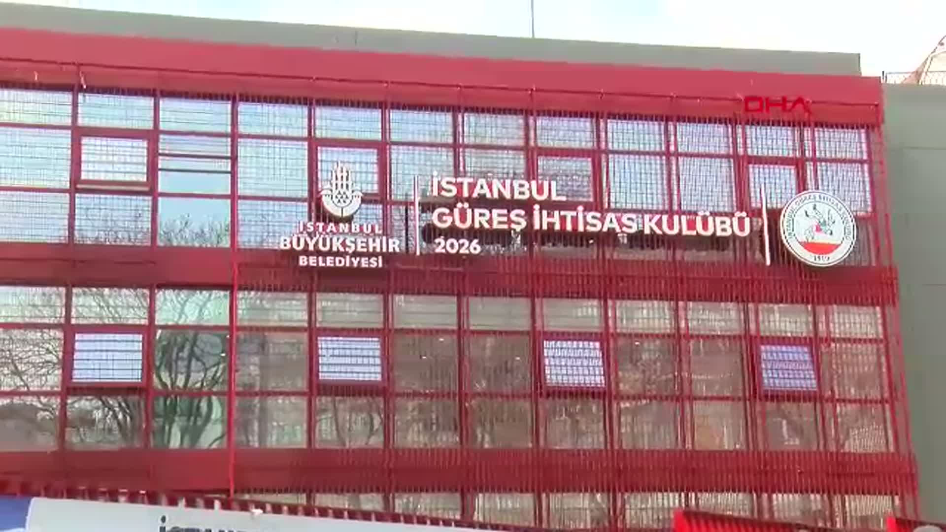 İstanbul Güreş İhtisas Kulübü'nün Yenilenen Tesisleri Açıldı