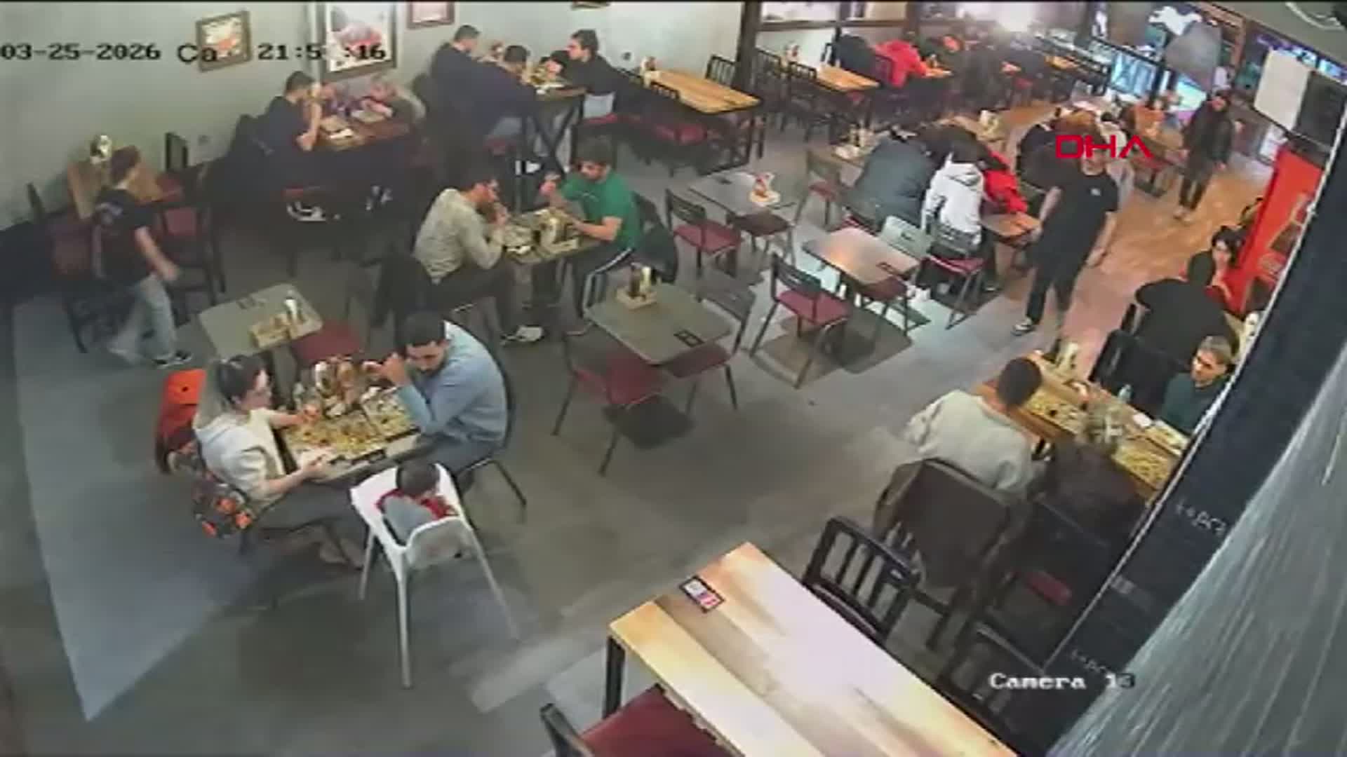 Kayseri'de Restoran Sahibi, Nefes Borusuna Yiyecek Kaçan Bebeği Hayata Döndürdü