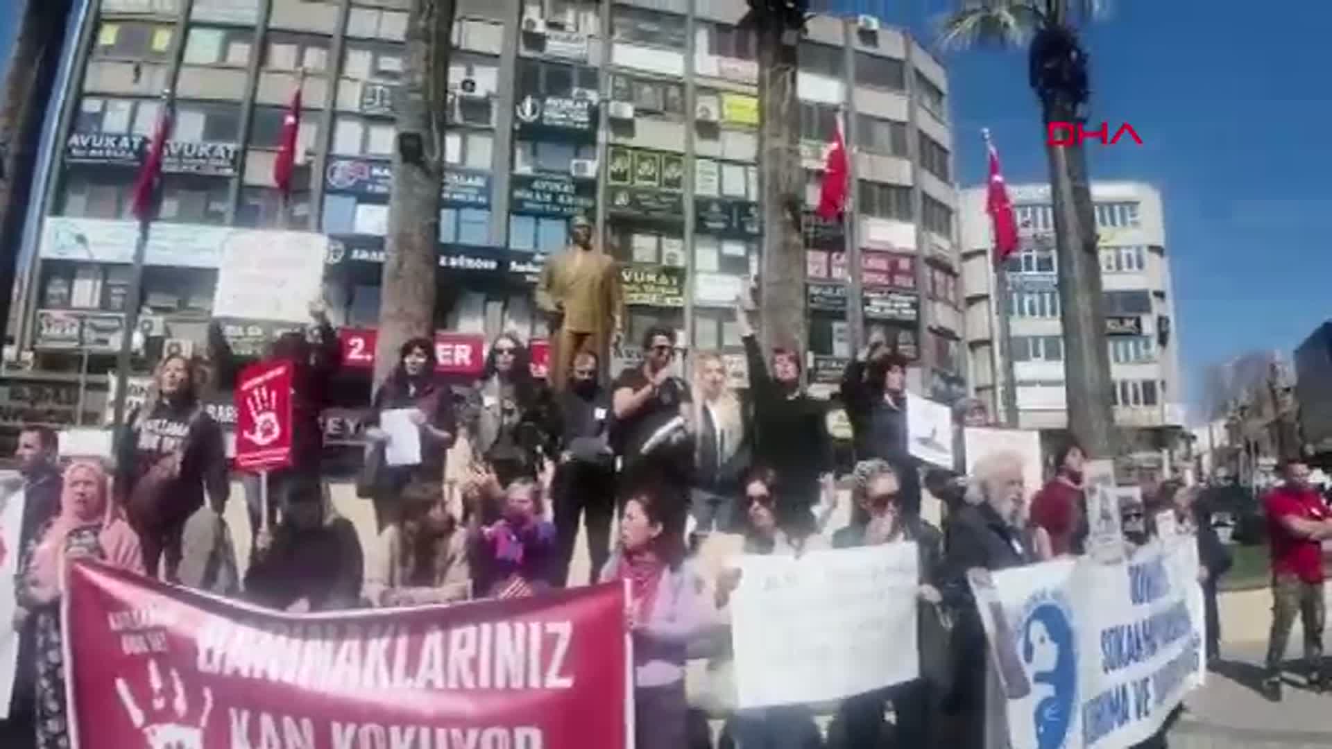 Balıkesir'de Hayvanseverler Sokak Köpeklerinin Ölümüne Karşı Tek Ses Oldu
