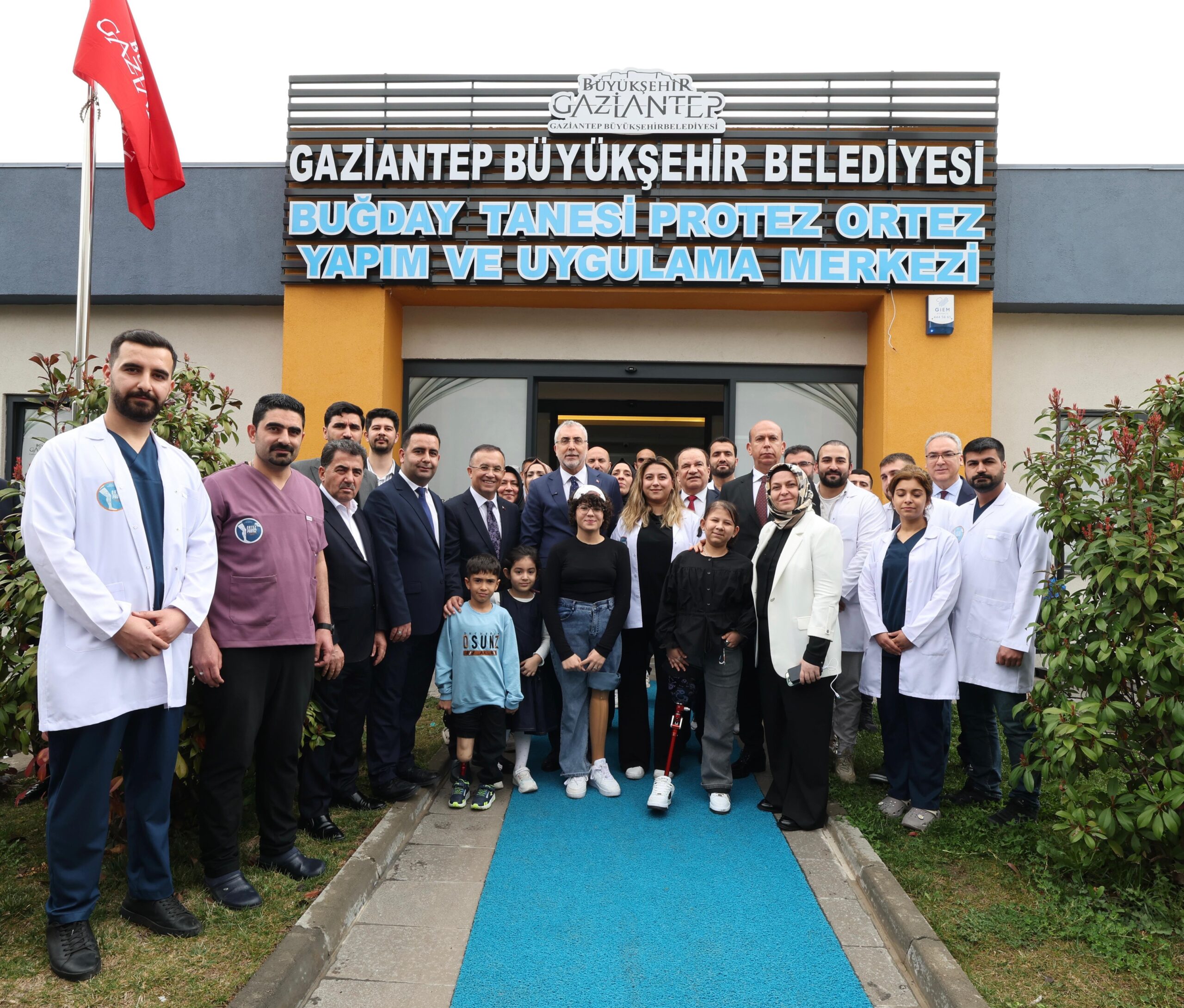 Bakan Işıkhan'dan İşe İlk Adım Programı için 243 Milyar TL'lik Kaynak Açıklaması
