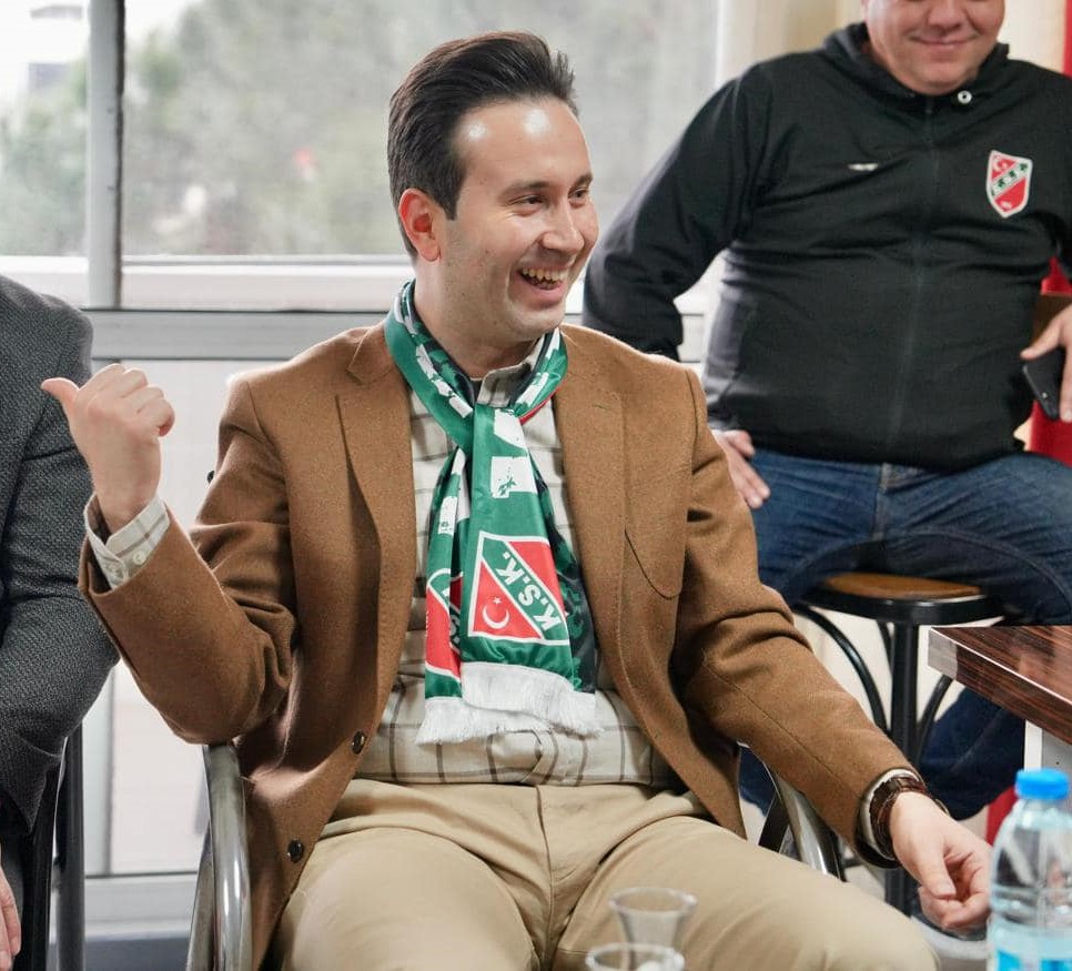 Karşıyaka'da İsmail Çiftçioğlu Başkanlık İçin Aday