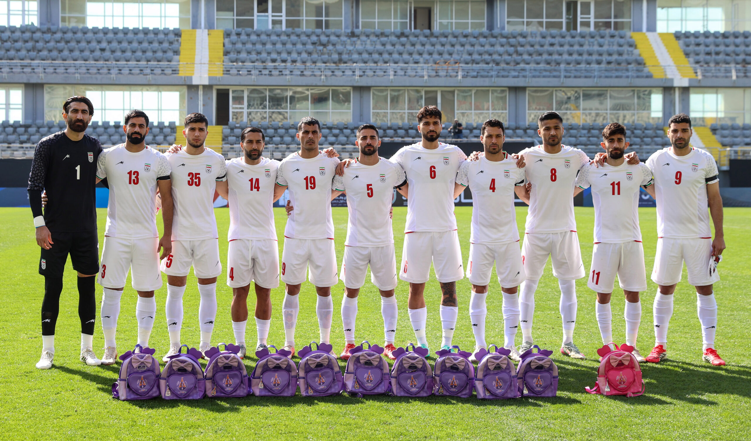 İran Milli Futbol Takımı, Savaşta Ölen Çocuklara Dikkat Çekti