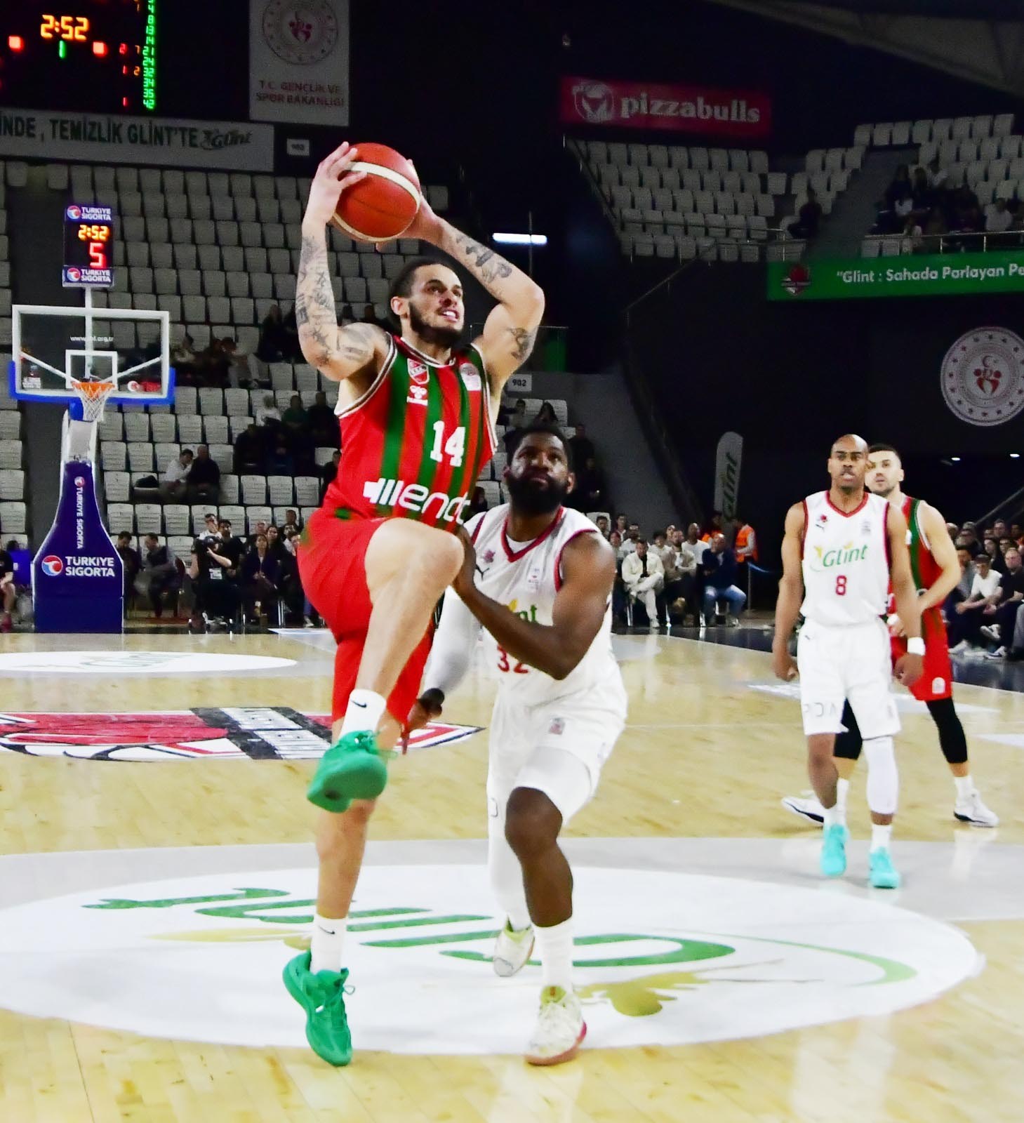 Karşıyaka, Ahmet Kandemir ile Yeni Bir Başlangıç Yapmayı Hedefliyor