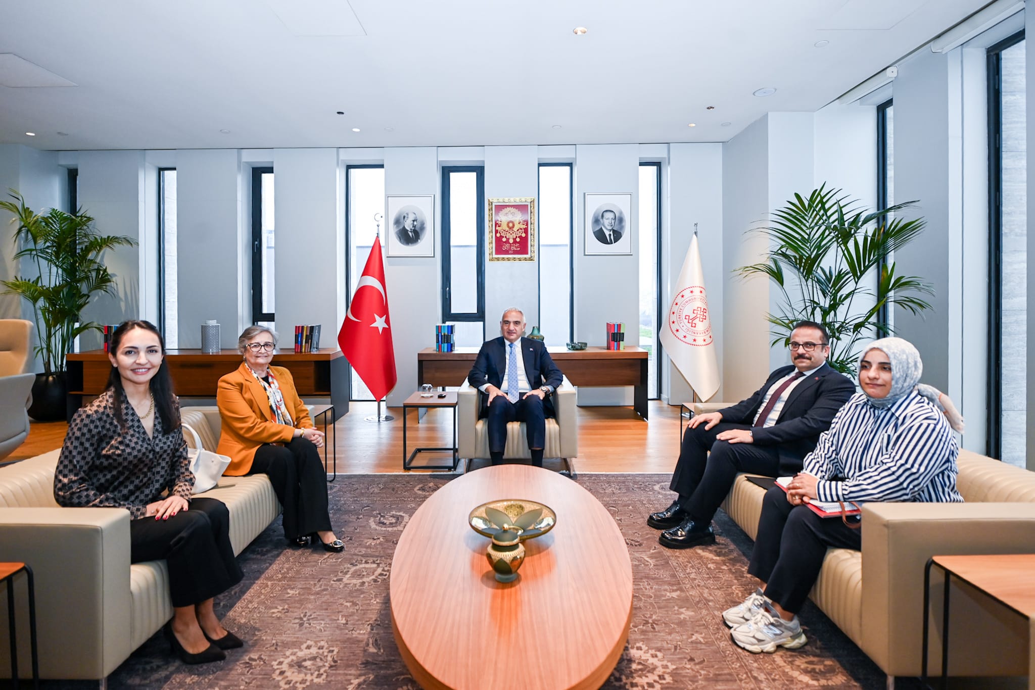Bakan Ersoy, TOGEM-DER Başkanı Sekmen ile Önemli Görüşme Gerçekleştirdi